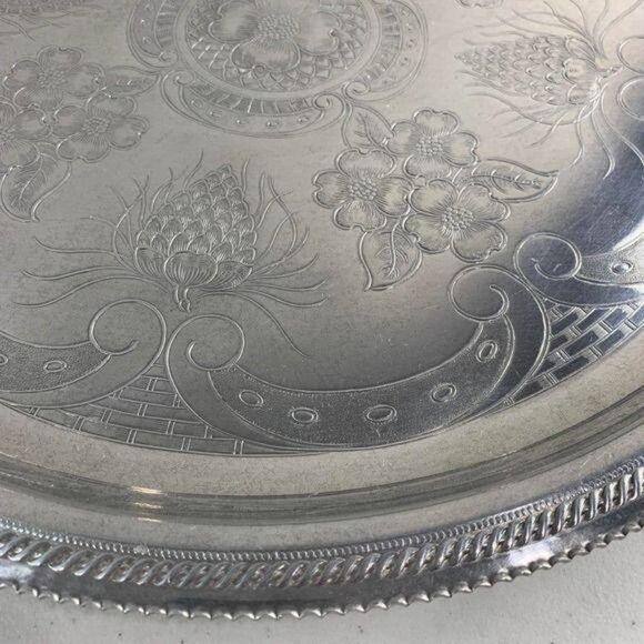 Vintage Large Aluminum Serving Tray - Picture 4 of 6